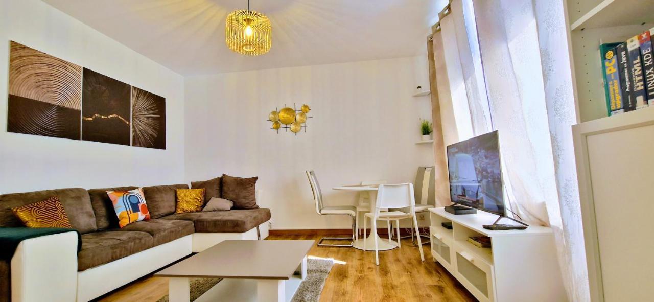 Superbe Appartement Proche De Toutes Commodites. Clermont-Ferrand Exterior foto