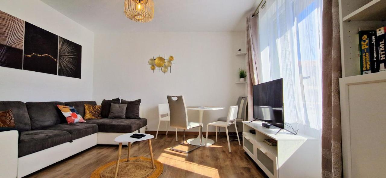 Superbe Appartement Proche De Toutes Commodites. Clermont-Ferrand Exterior foto